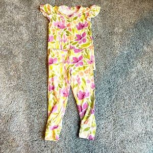 Milkmaid goods 2 piece pajama set floral size 6-12 months
